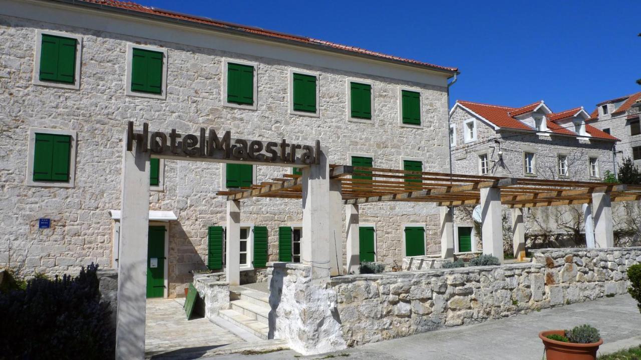 Hotel Maestral Prvic Luka Exterior photo